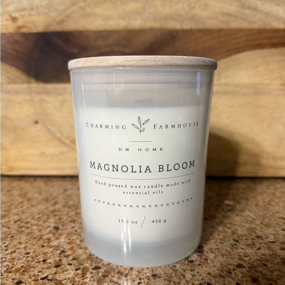 NWT DW Home Magnolia Bloom Candle